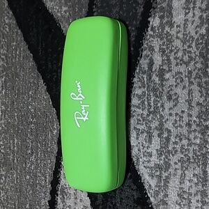RAY-BAN GREEN EYEGLASSES HARD CASE HOLDER
